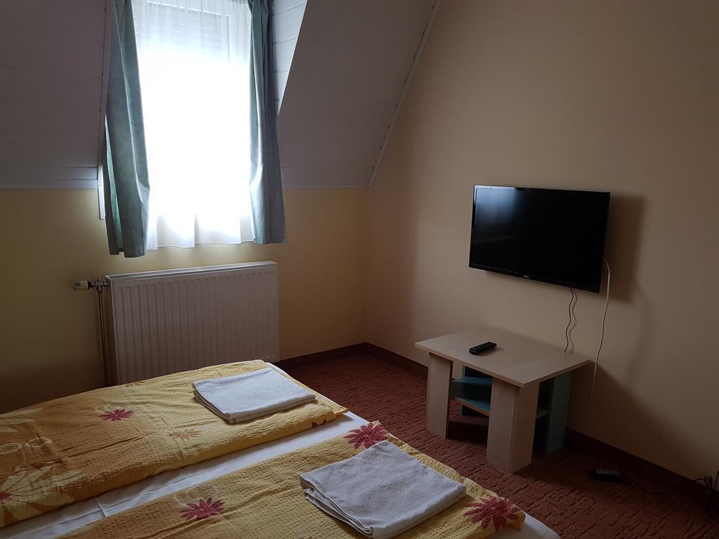 Appartement Richie Ii. Apartman à Siófok Extérieur photo