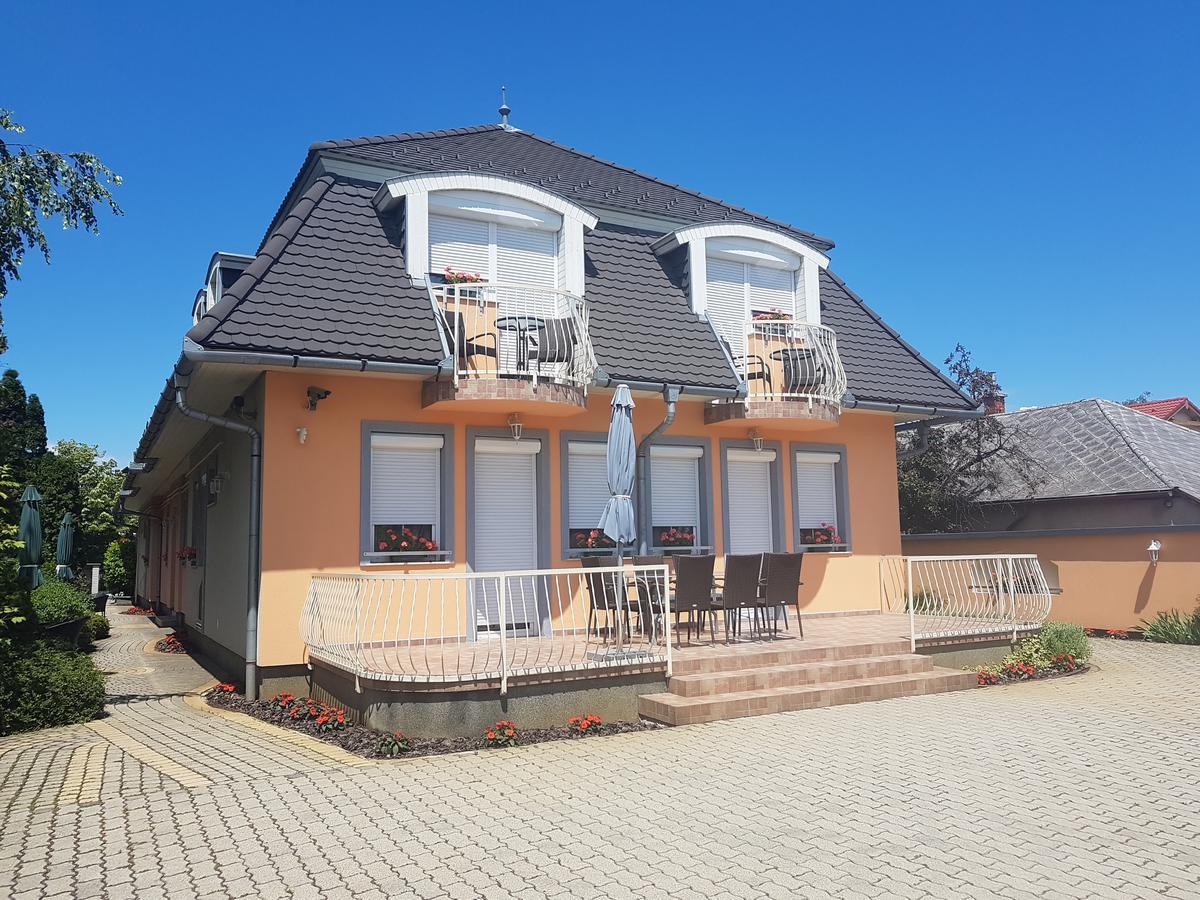 Appartement Richie Ii. Apartman à Siófok Extérieur photo