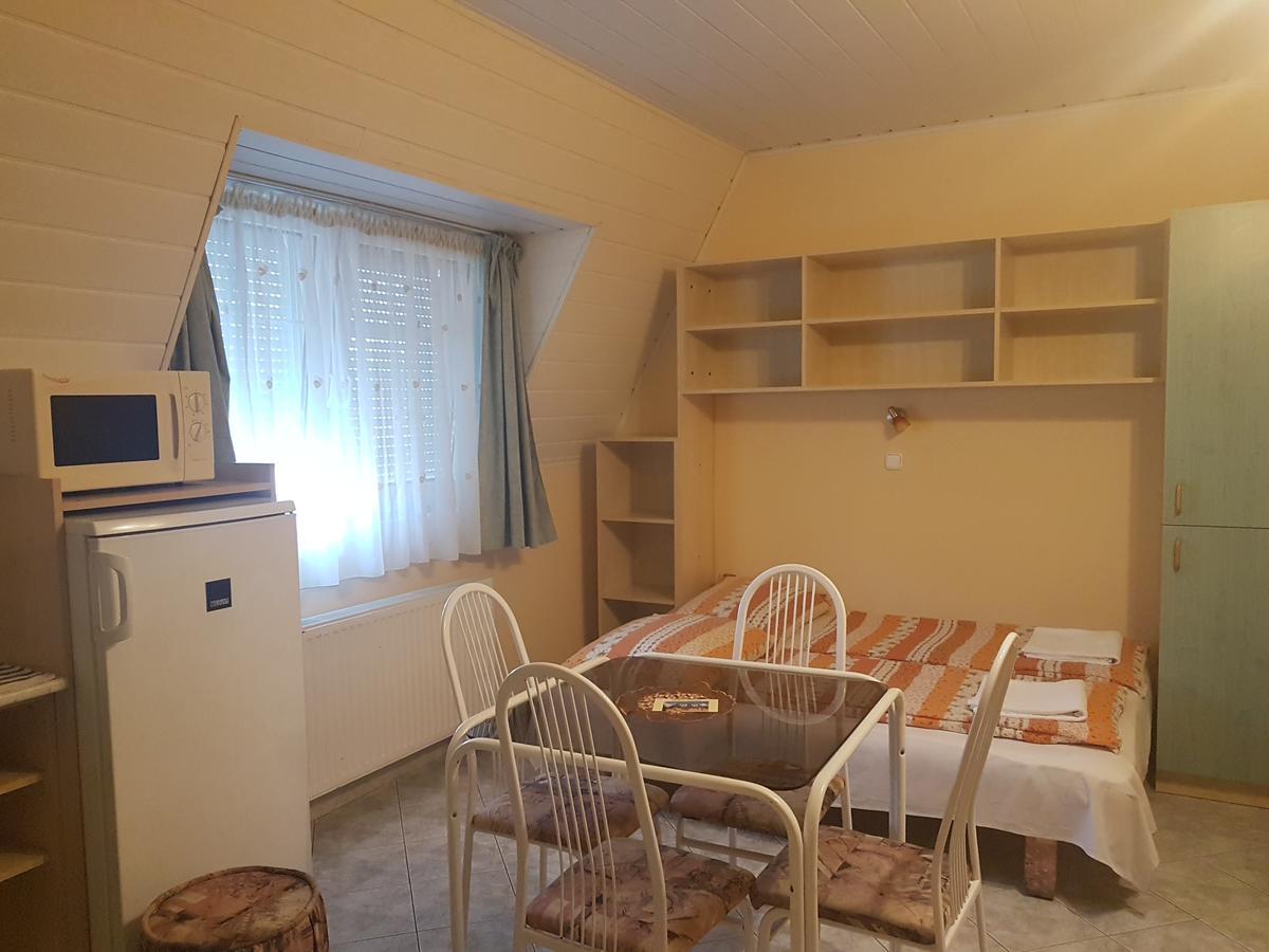 Appartement Richie Ii. Apartman à Siófok Extérieur photo