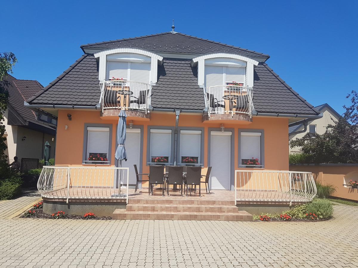 Appartement Richie Ii. Apartman à Siófok Extérieur photo